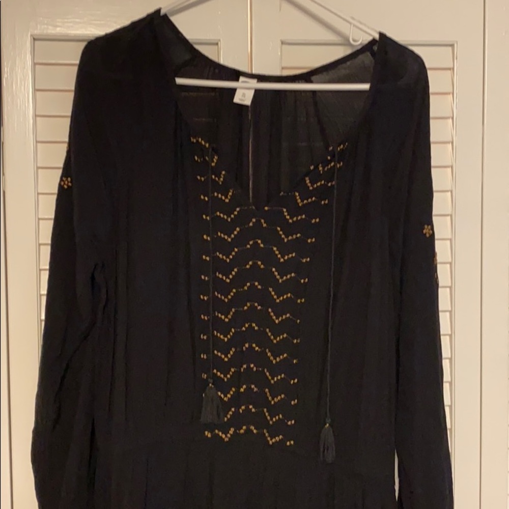 Black dress, drawstring waist, gold embroidery!